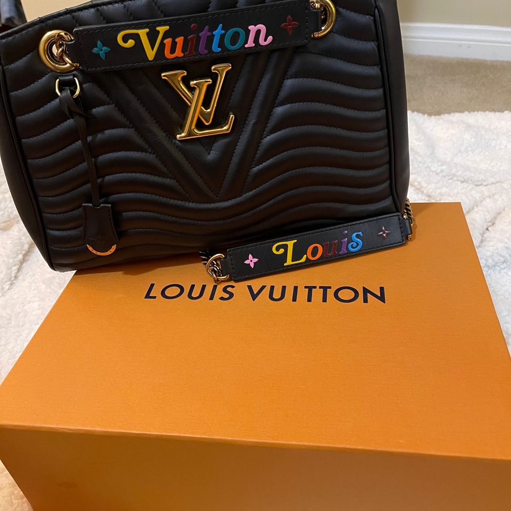 Louis Vuitton New Wave Chain Tote